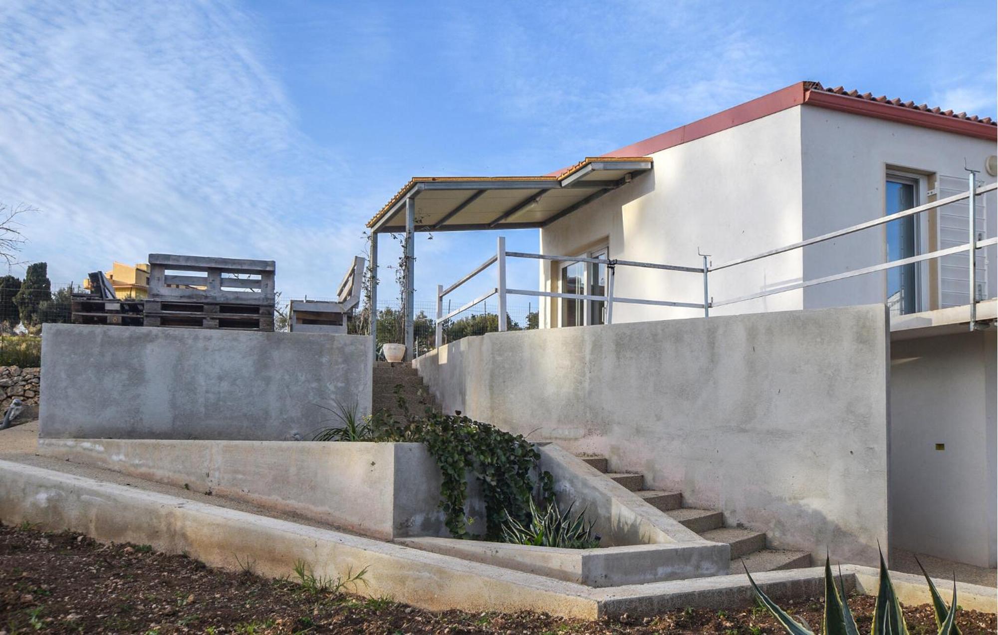 Beautiful Home In Marina Di Ragusa With Kitchen Buitenkant foto