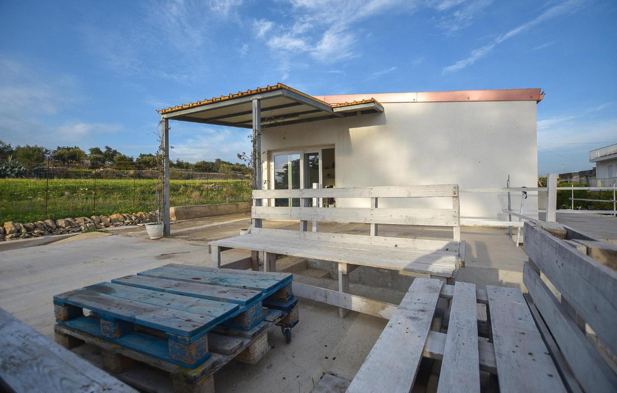 Beautiful Home In Marina Di Ragusa With Kitchen Buitenkant foto