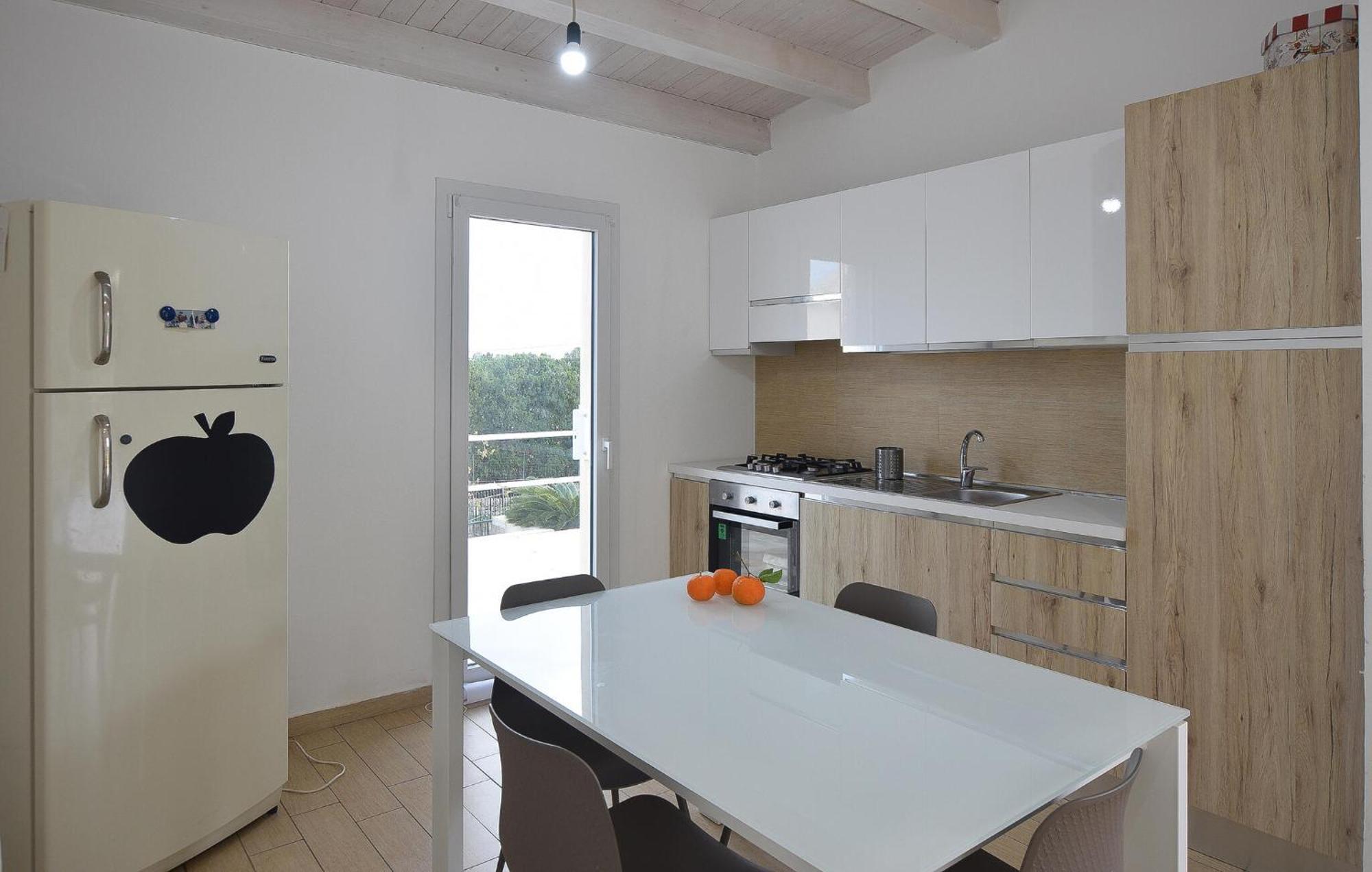 Beautiful Home In Marina Di Ragusa With Kitchen Buitenkant foto